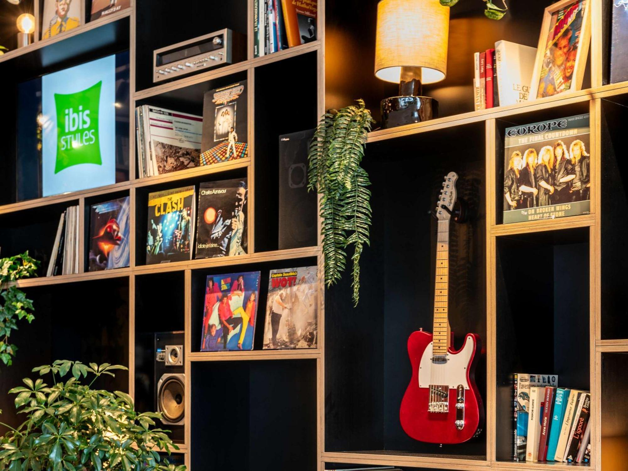 Ibis Styles Paris Вильжюиф Экстерьер фото