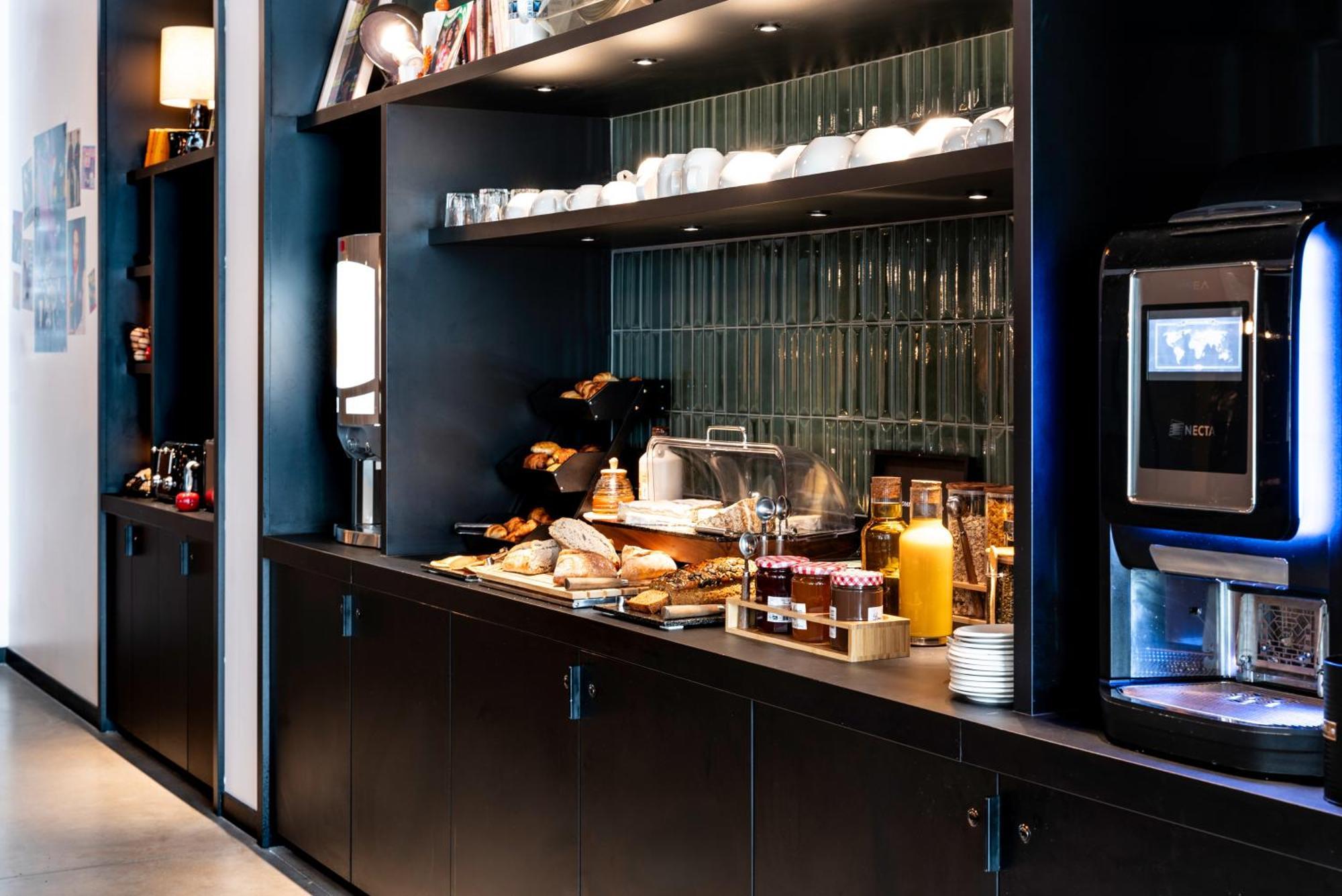 Ibis Styles Paris Вильжюиф Экстерьер фото