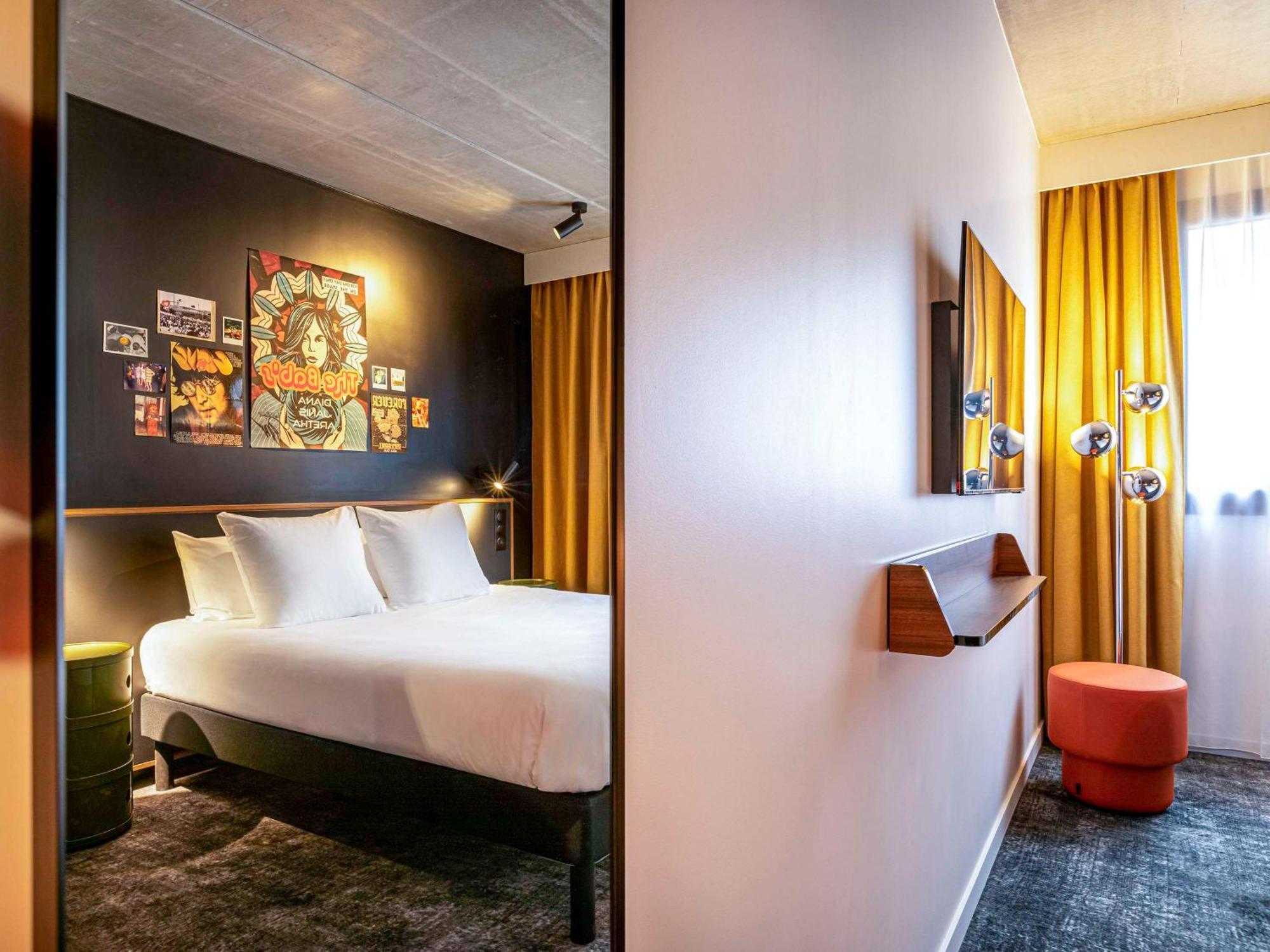 Ibis Styles Paris Вильжюиф Экстерьер фото